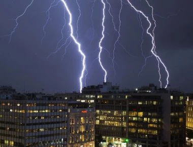 Σε ισχύ το έκτακτο δελτίο της ΕΜΥ: Χιόνια, βροχές και καταιγίδες - Δείτε αναλυτικά (φωτό, βίντεο)
